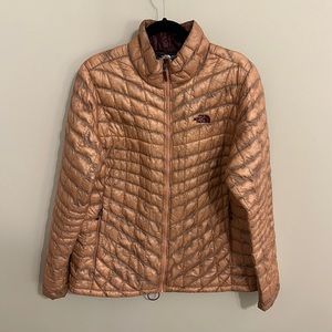 The North Face Women’s Light Jacket Size XL